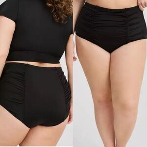 Torrid Size 1 Plus Size 1x High-Rise Ruched Bikini Bottom Black